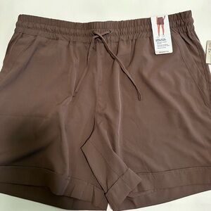 Ladies Mondetta Active Walking Shorts L